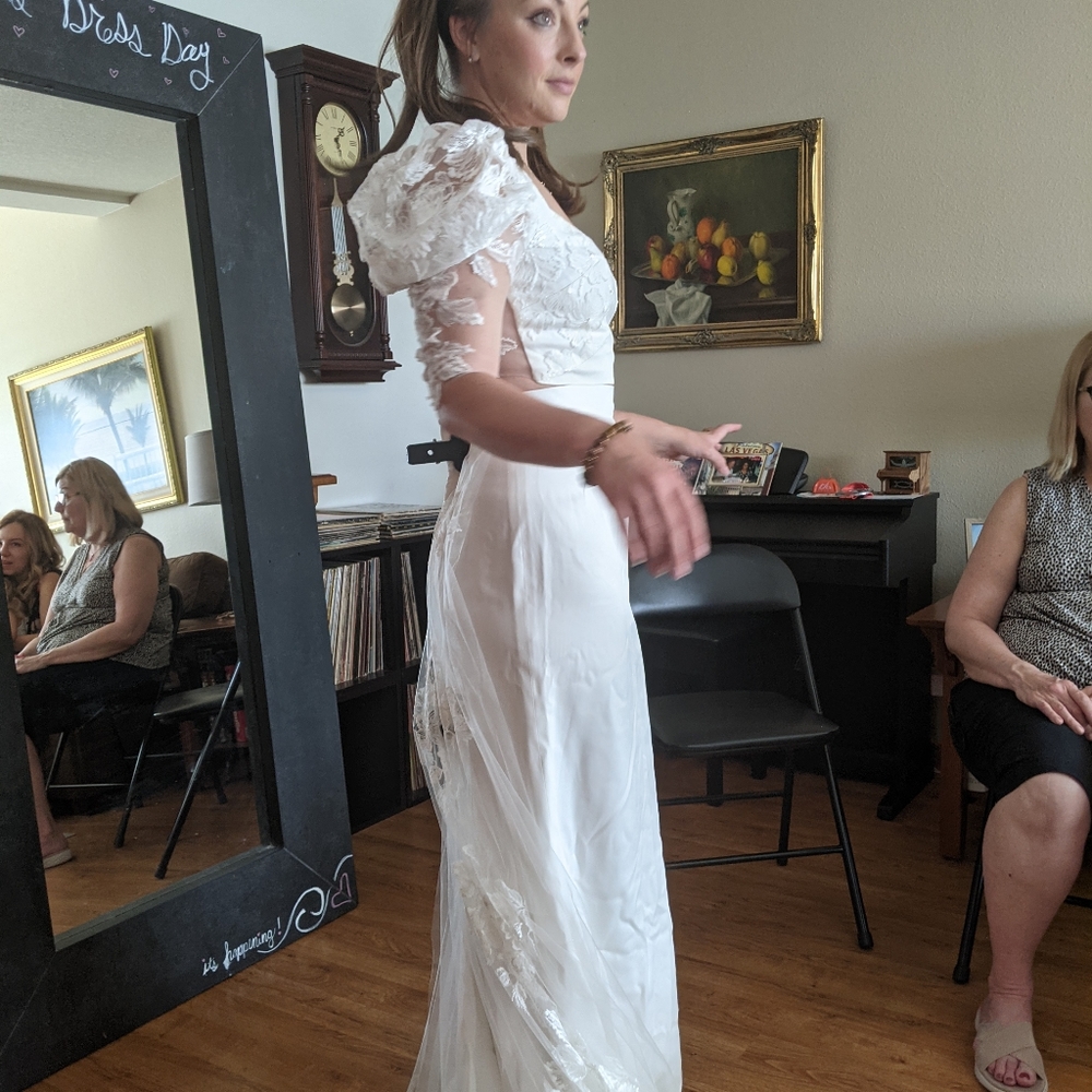 Rime Arodaky White Two-Piece Bridal Gown with Lace Puff Sleeves - Picture 5 of 11